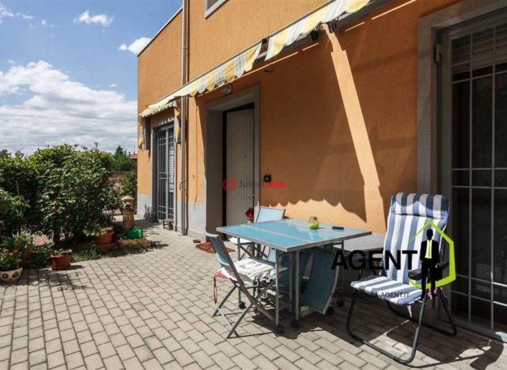 意大利博洛尼亚地区圭尔福堡的房产EUR 205,