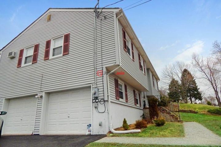 美国新泽西州曼斯菲尔德4卧2卫的房产