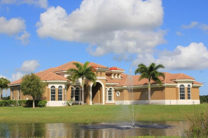 美国佛罗里达州棕榈城4卧4卫的房产